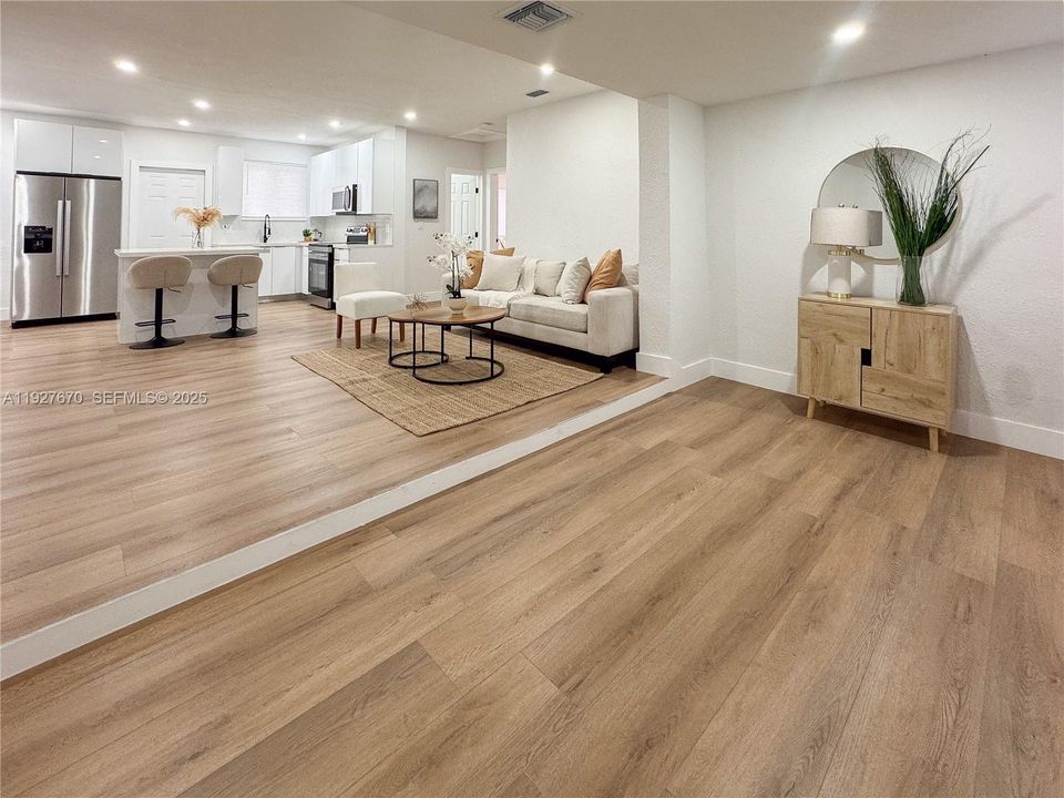 На продажу: $555,000 (3 спален, 2 ванн, 1448 Квадратных фут)