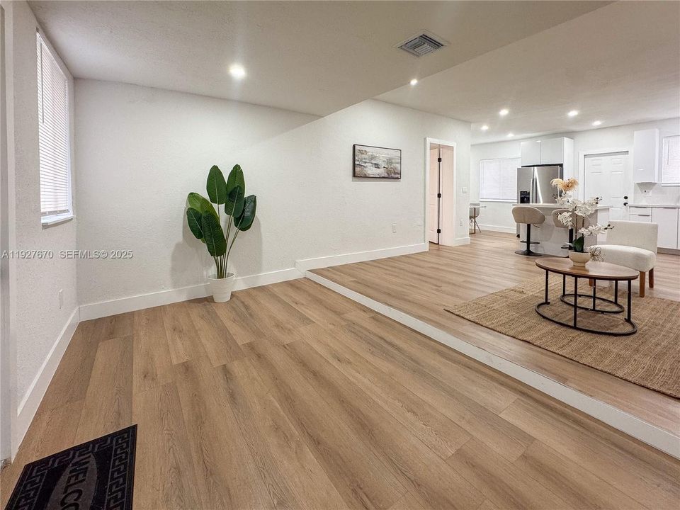 На продажу: $555,000 (3 спален, 2 ванн, 1448 Квадратных фут)