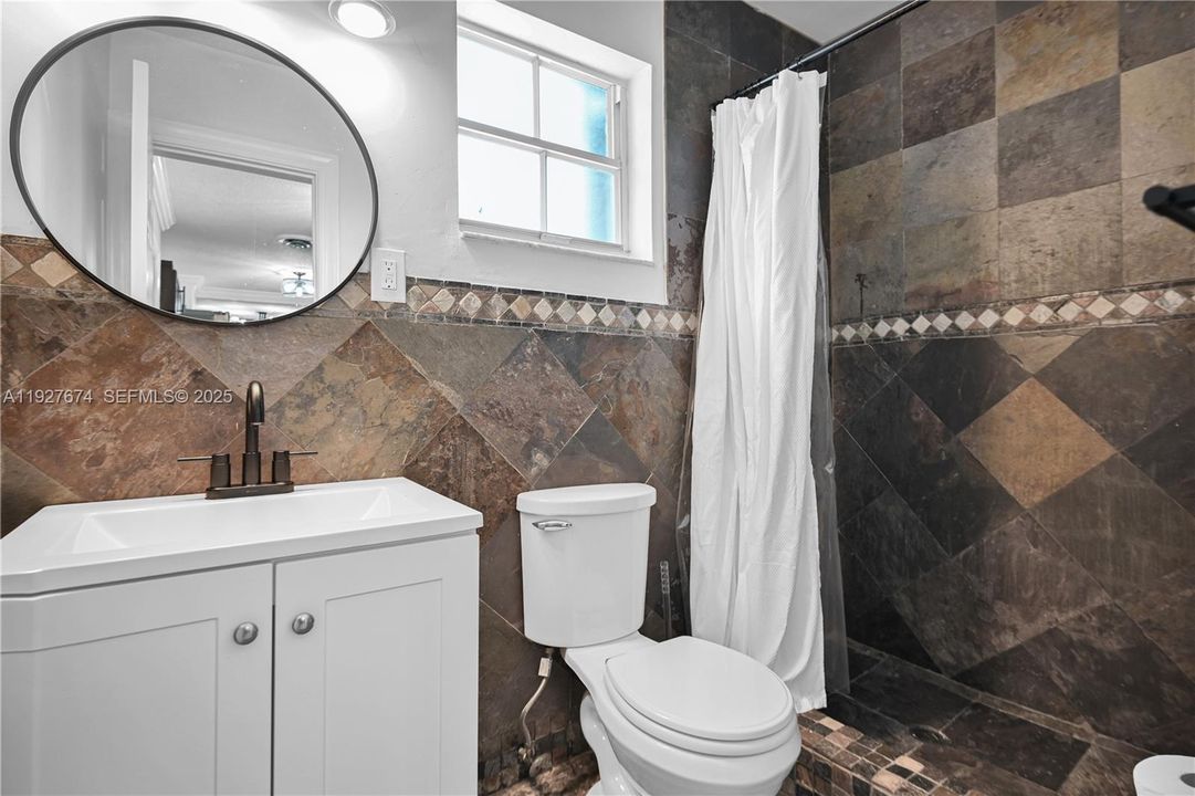 В аренду: $4,000 (3 спален, 2 ванн, 1630 Квадратных фут)