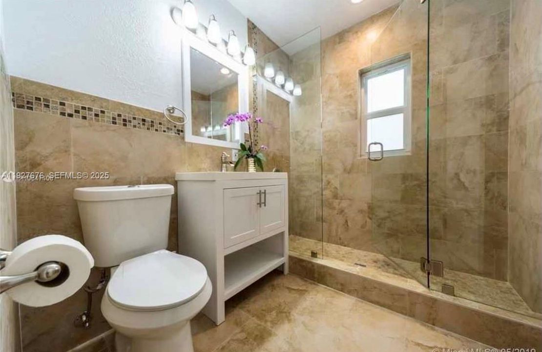 В аренду: $5,950 (3 спален, 2 ванн, 2200 Квадратных фут)