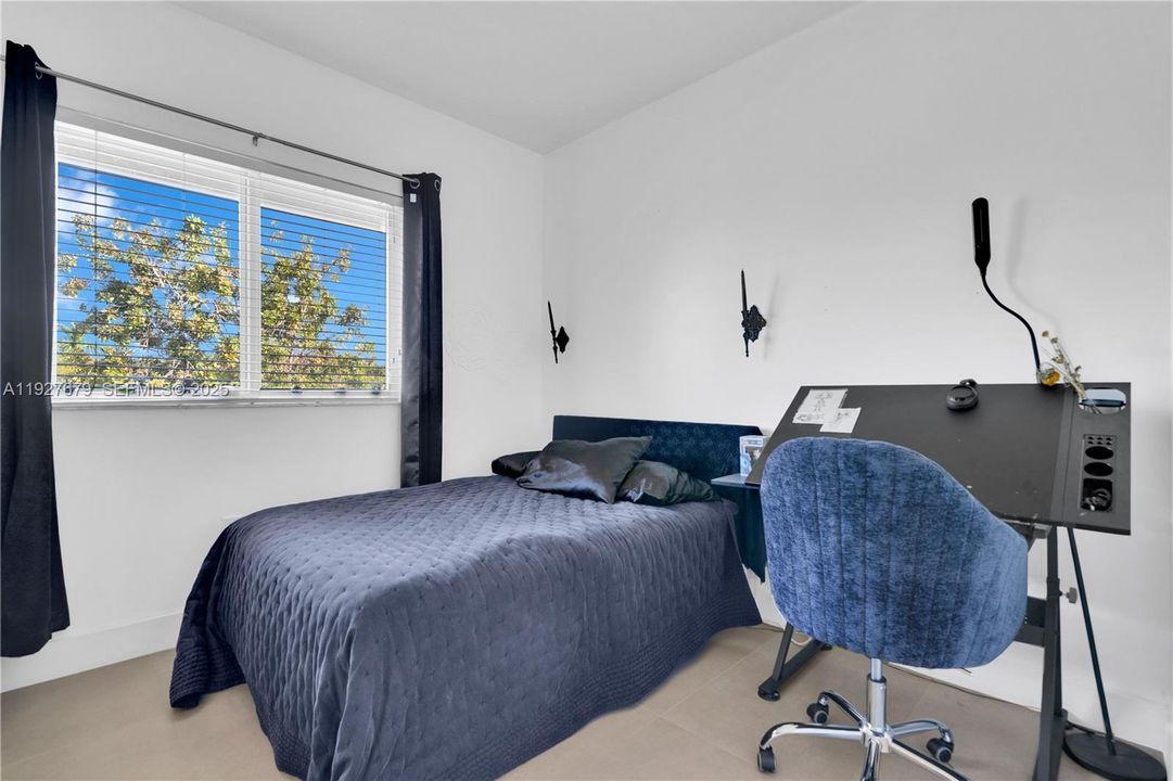 For Sale: $1,110,000 (4 beds, 3 baths, 2388 Square Feet)