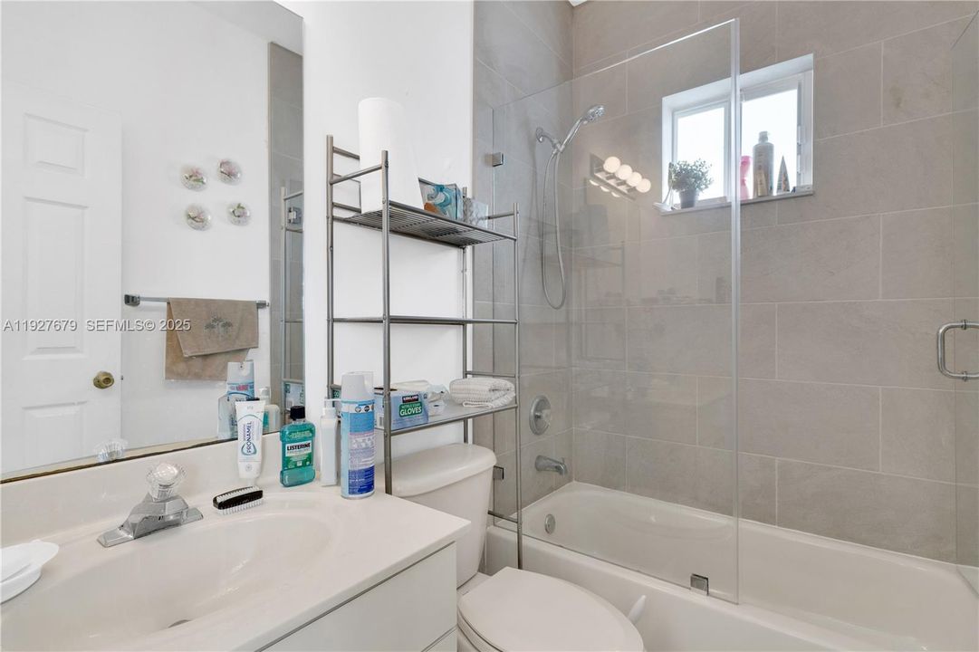 For Sale: $1,110,000 (4 beds, 3 baths, 2388 Square Feet)