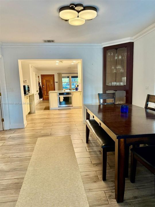 В аренду: $5,500 (3 спален, 2 ванн, 1728 Квадратных фут)