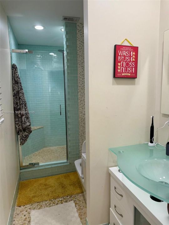 В аренду: $5,500 (3 спален, 2 ванн, 1728 Квадратных фут)