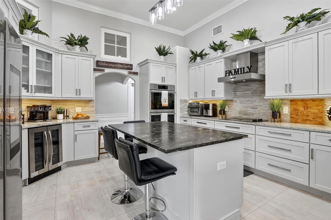 For Sale: $1,399,000 (5 beds, 3 baths, 3112 Square Feet)