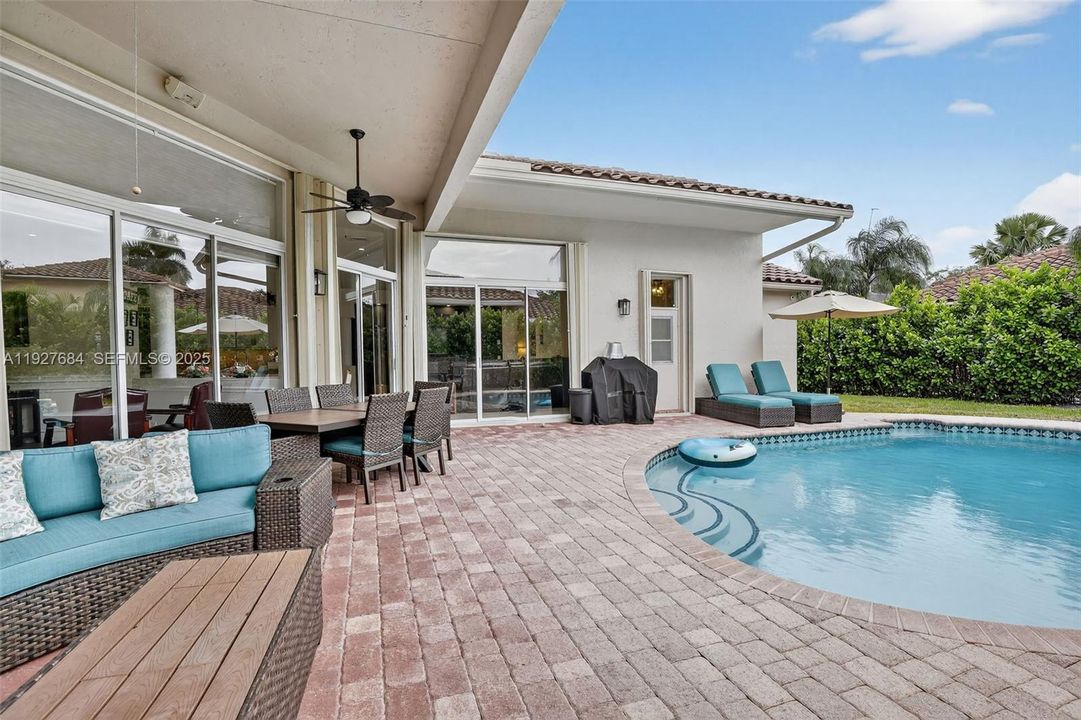 For Sale: $1,399,000 (5 beds, 3 baths, 3112 Square Feet)