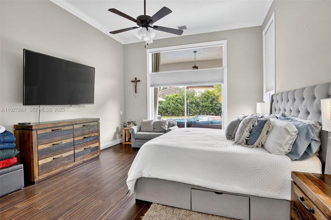 For Sale: $1,399,000 (5 beds, 3 baths, 3112 Square Feet)