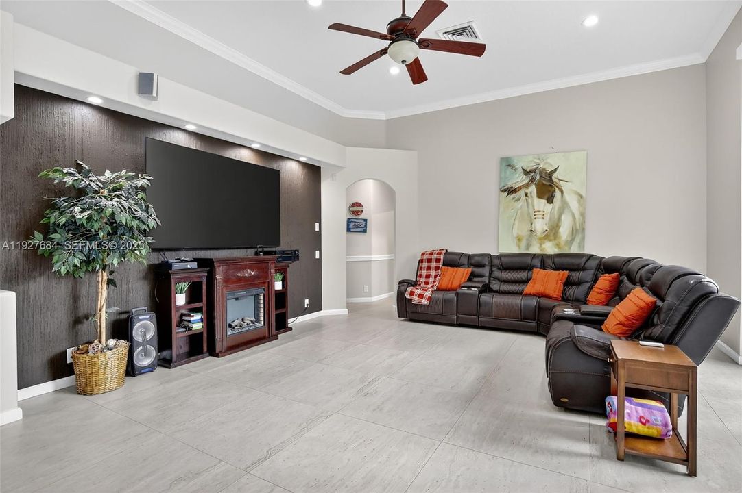 For Sale: $1,399,000 (5 beds, 3 baths, 3112 Square Feet)