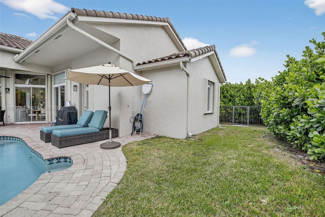 For Sale: $1,399,000 (5 beds, 3 baths, 3112 Square Feet)