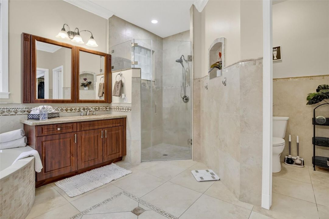 For Sale: $1,399,000 (5 beds, 3 baths, 3112 Square Feet)