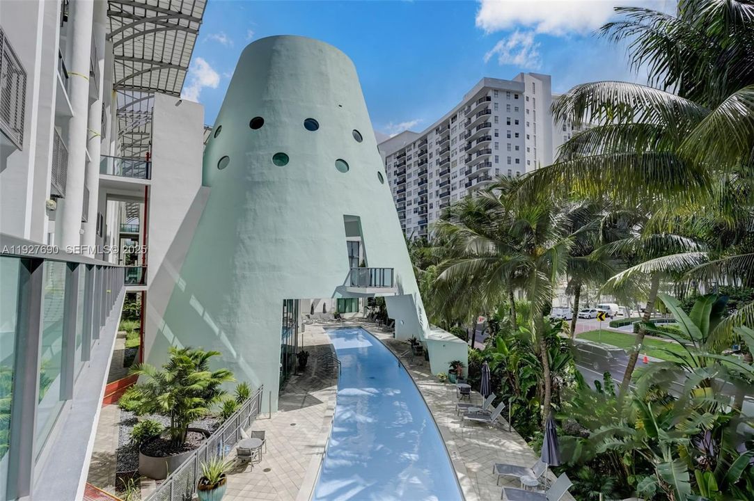 出租: $5,250 (2 贝兹, 2 浴室, 1700 平方英尺)