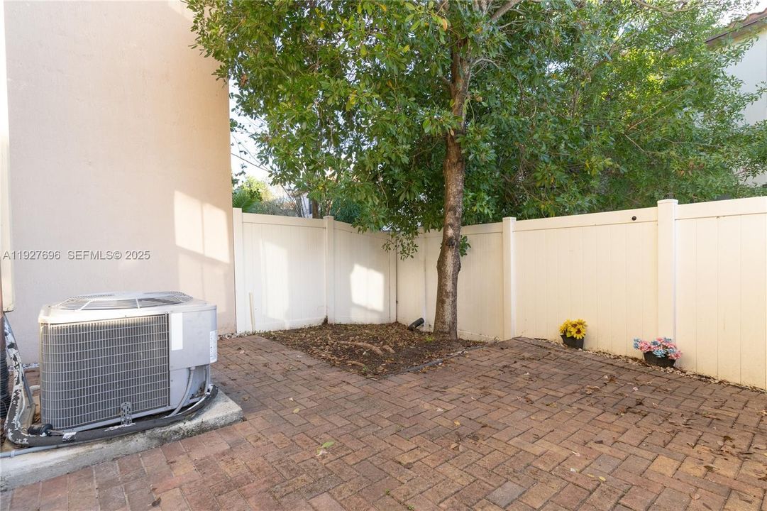 待售: $510,000 (3 贝兹, 2 浴室, 1618 平方英尺)