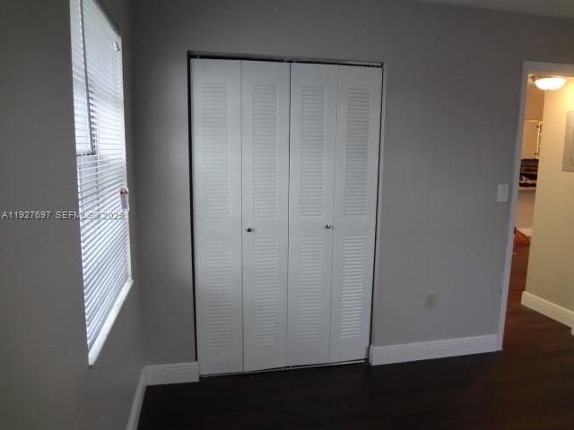 待售: $210,000 (2 贝兹, 2 浴室, 1060 平方英尺)