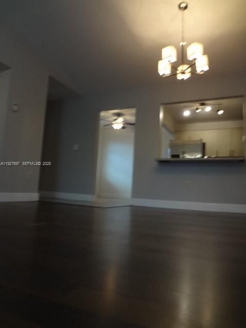 待售: $210,000 (2 贝兹, 2 浴室, 1060 平方英尺)