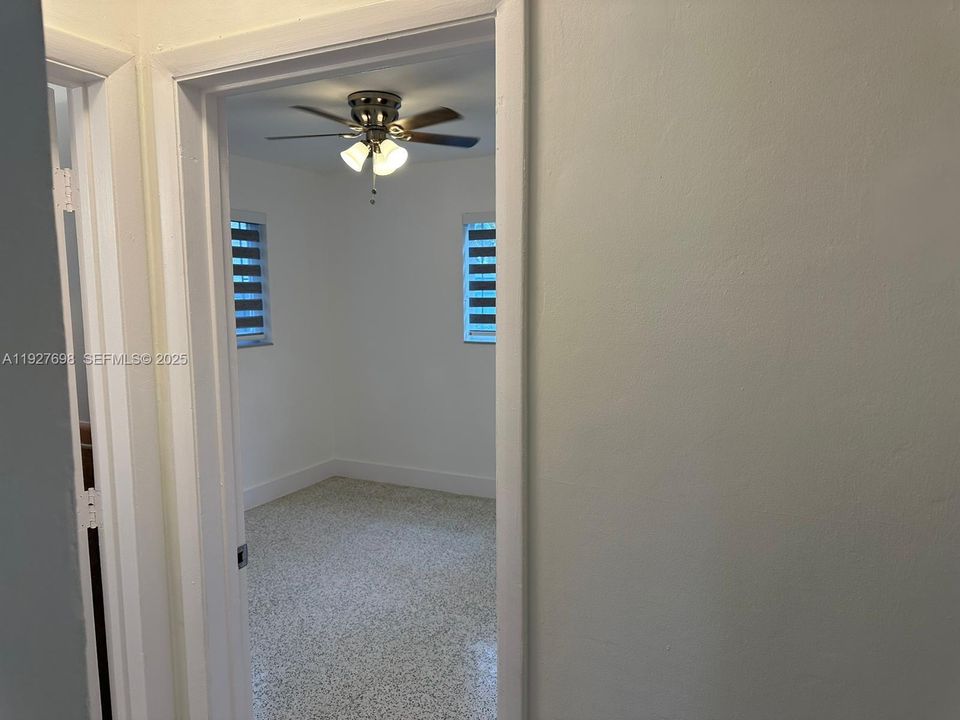 В аренду: $3,000 (3 спален, 1 ванн, 1746 Квадратных фут)