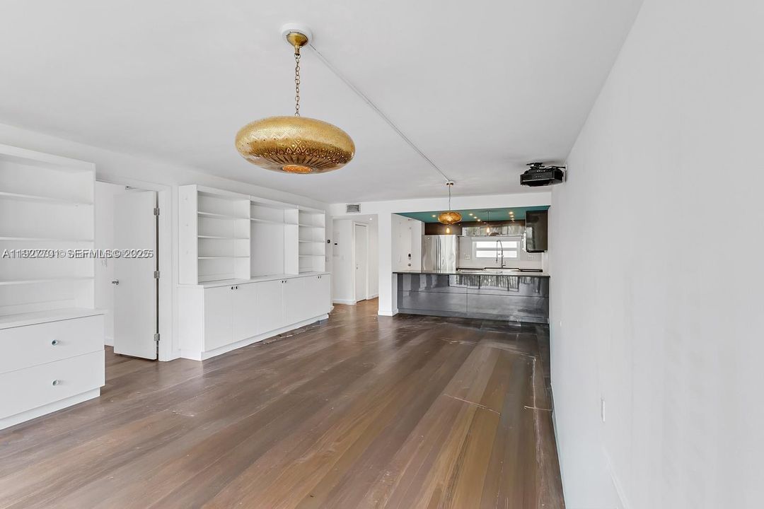 Active With Contract: $4,200 (2 beds, 2 baths, 1242 Square Feet)