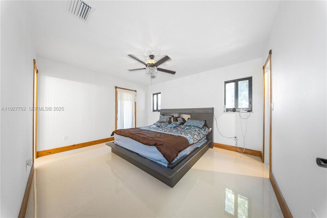 For Sale: $1,127,001 (3 beds, 2 baths, 1546 Square Feet)