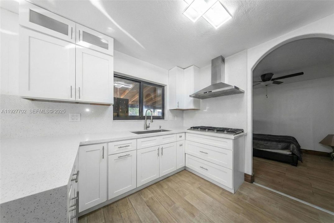 For Sale: $1,127,001 (3 beds, 2 baths, 1546 Square Feet)