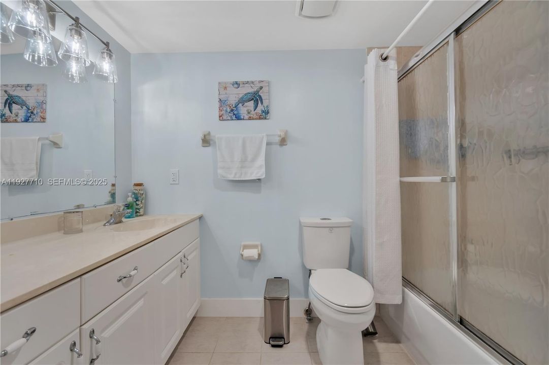 For Sale: $350,000 (3 beds, 2 baths, 1504 Square Feet)