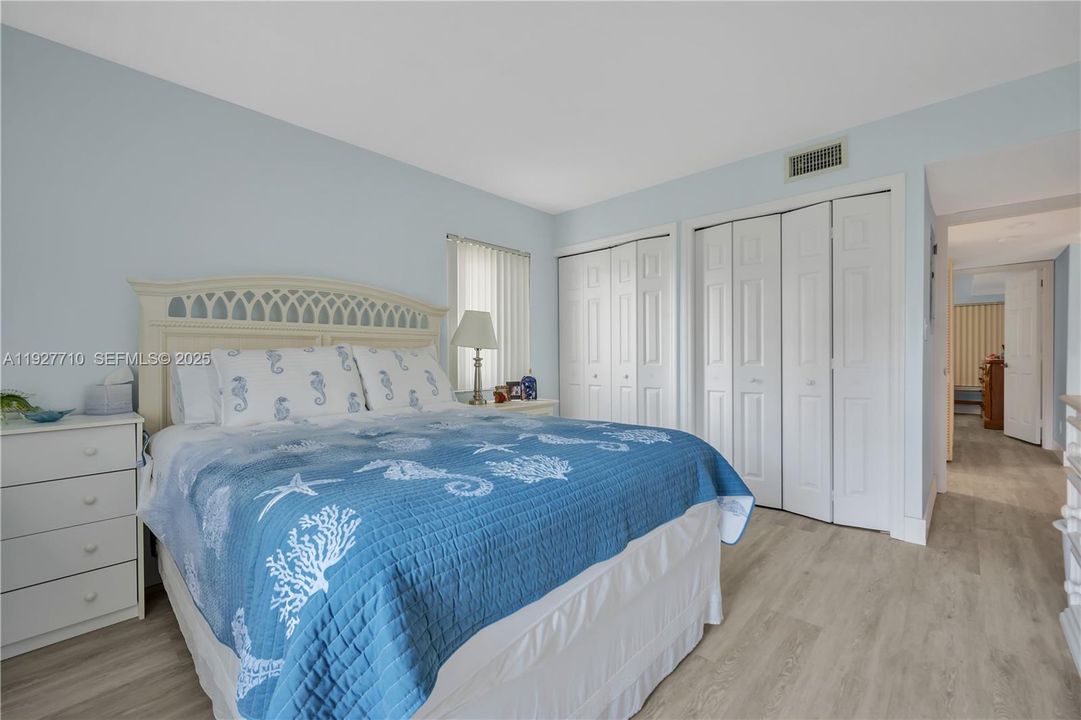 For Sale: $350,000 (3 beds, 2 baths, 1504 Square Feet)