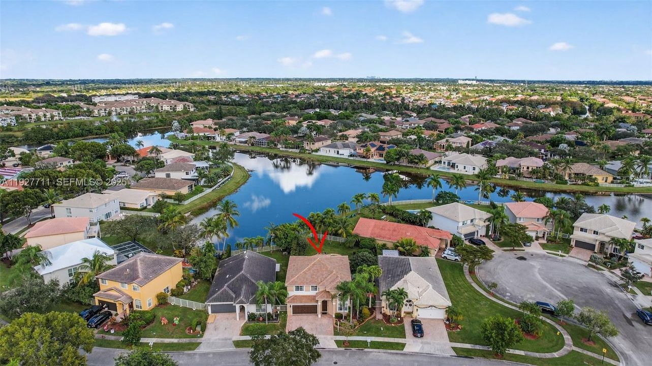 For Sale: $899,000 (4 beds, 3 baths, 2709 Square Feet)