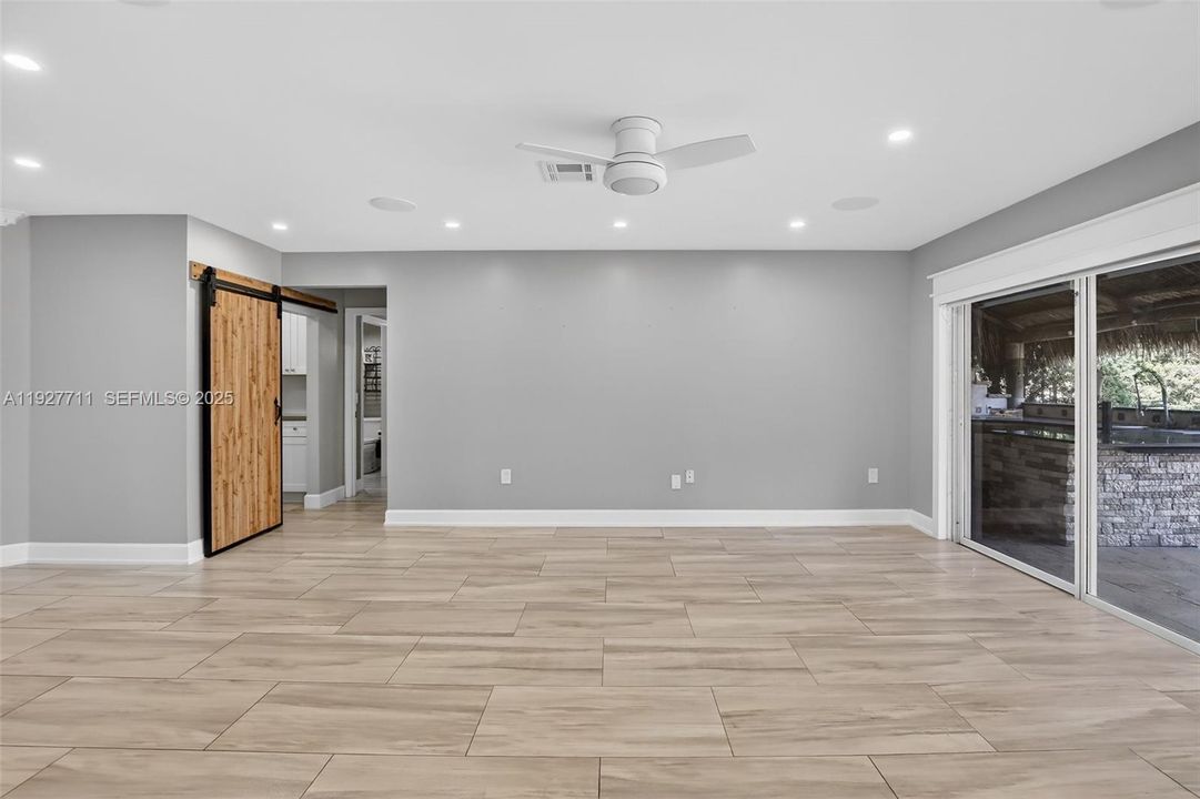 For Sale: $899,000 (4 beds, 3 baths, 2709 Square Feet)