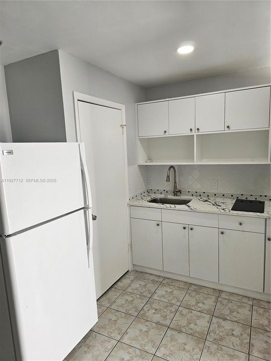 В аренду: $1,350 (1 спален, 1 ванн, 2849 Квадратных фут)