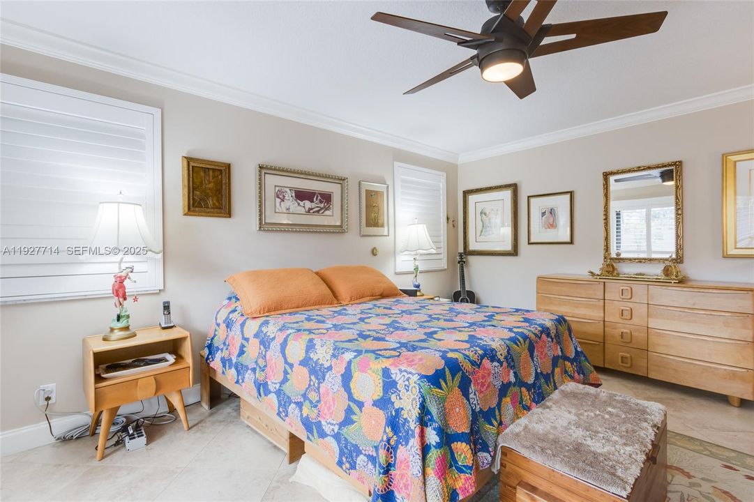 For Sale: $399,000 (2 beds, 2 baths, 1615 Square Feet)