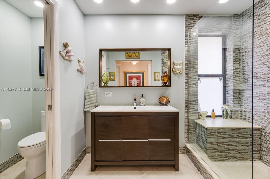 For Sale: $399,000 (2 beds, 2 baths, 1615 Square Feet)