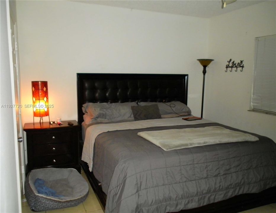 En Venta: $275,000 (1 camas, 1 baños, 850 Pies cuadrados)