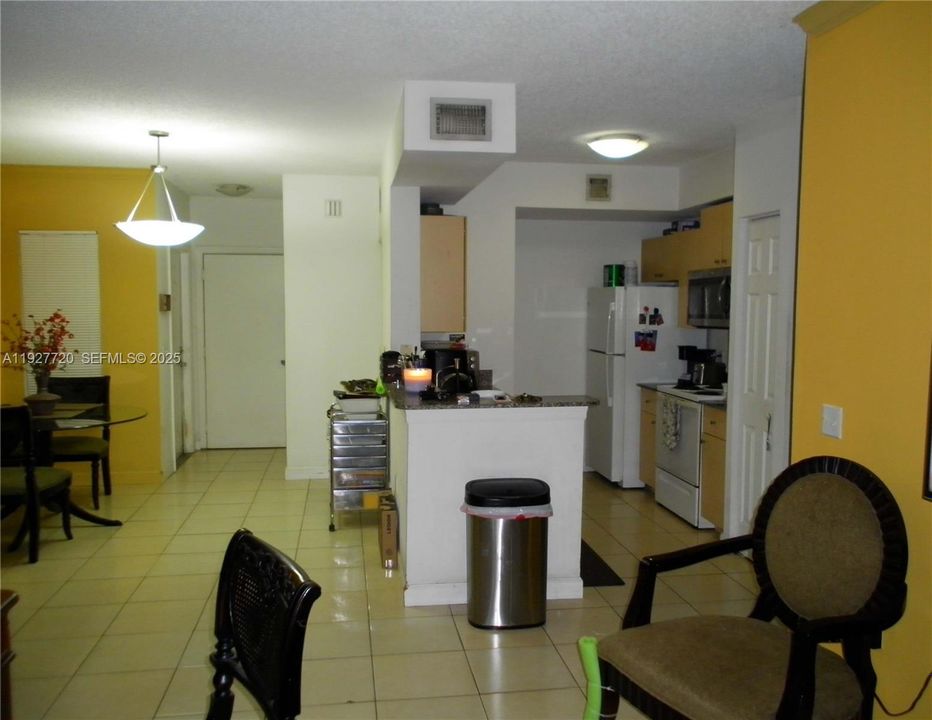 En Venta: $275,000 (1 camas, 1 baños, 850 Pies cuadrados)