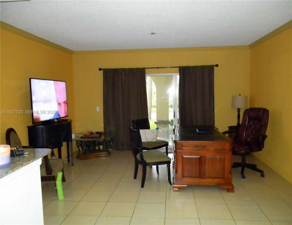 En Venta: $275,000 (1 camas, 1 baños, 850 Pies cuadrados)