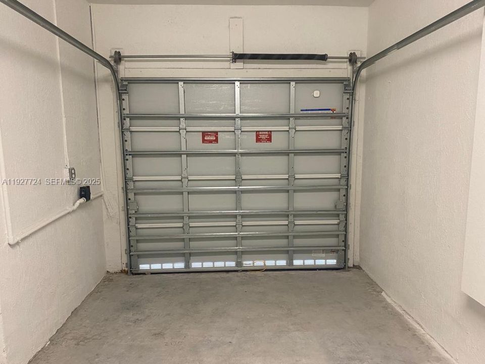 En Renta: $3,250 (4 camas, 2 baños, 1820 Pies cuadrados)