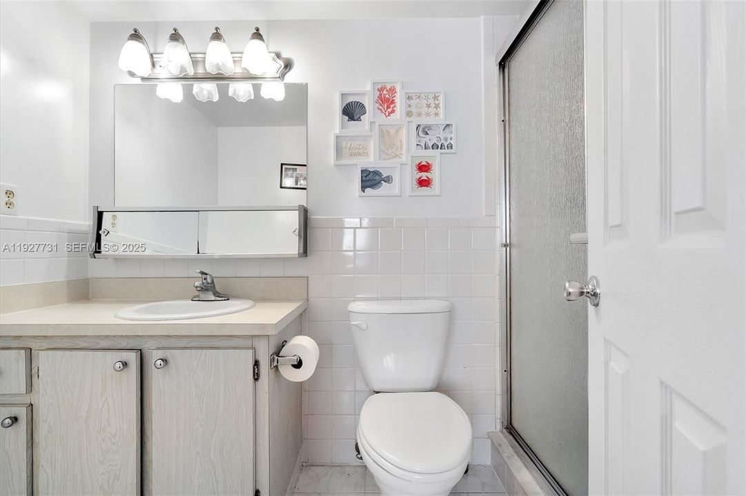 En Venta: $235,000 (2 camas, 2 baños, 1144 Pies cuadrados)