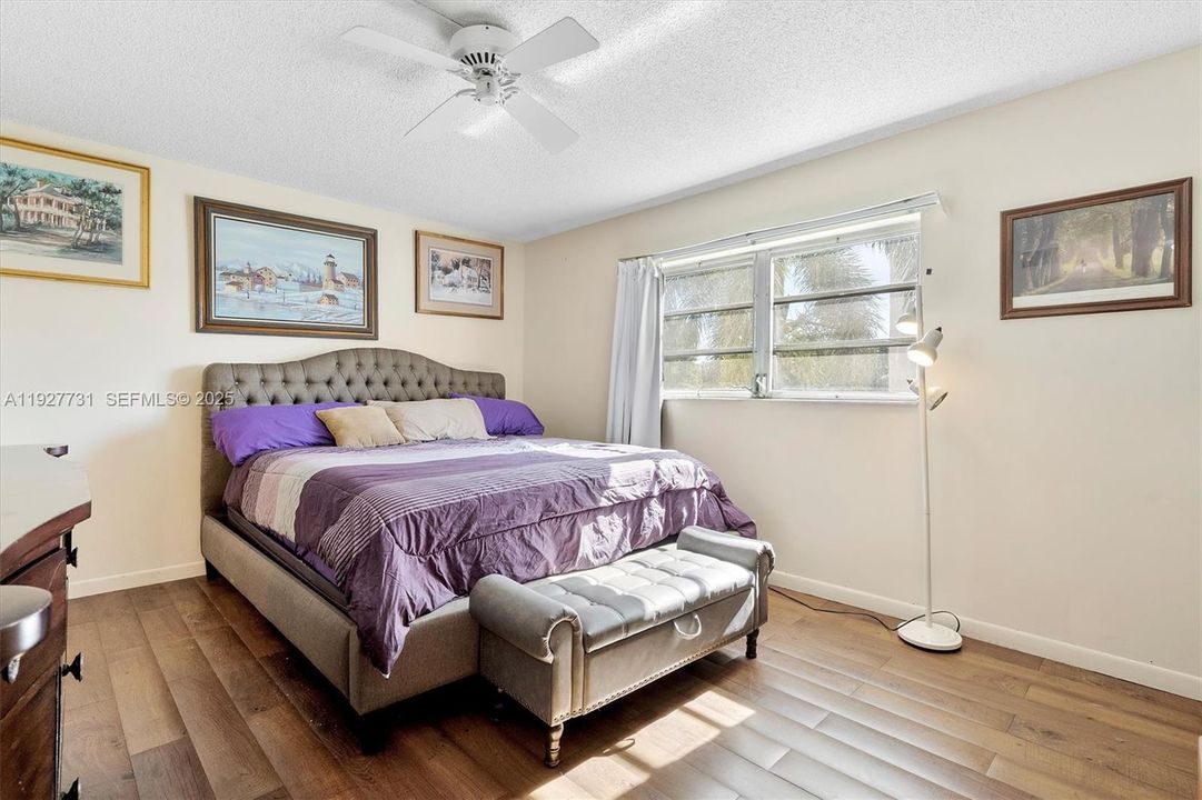 En Venta: $235,000 (2 camas, 2 baños, 1144 Pies cuadrados)