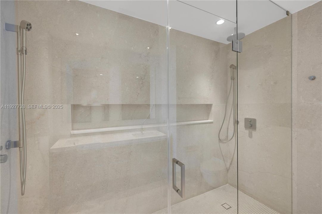 В аренду: $24,000 (3 спален, 3 ванн, 2196 Квадратных фут)