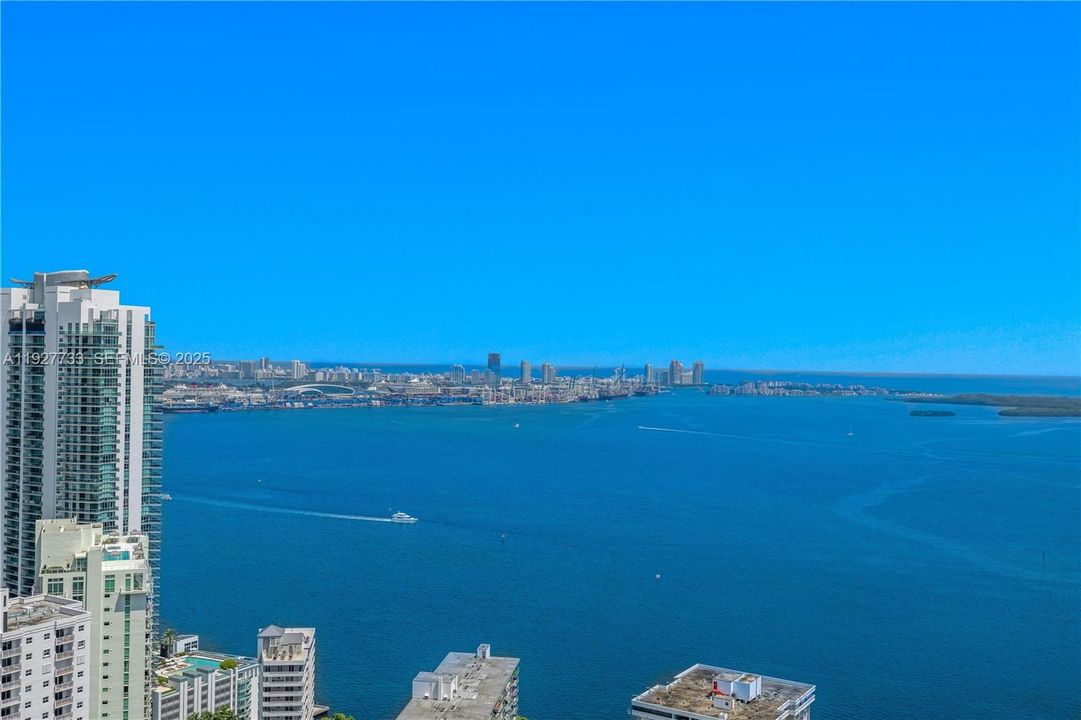 В аренду: $24,000 (3 спален, 3 ванн, 2196 Квадратных фут)