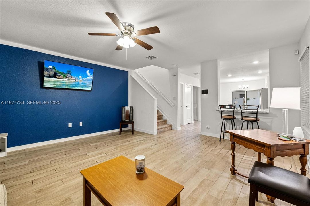 En Renta: $3,750 (4 camas, 3 baños, 2126 Pies cuadrados)