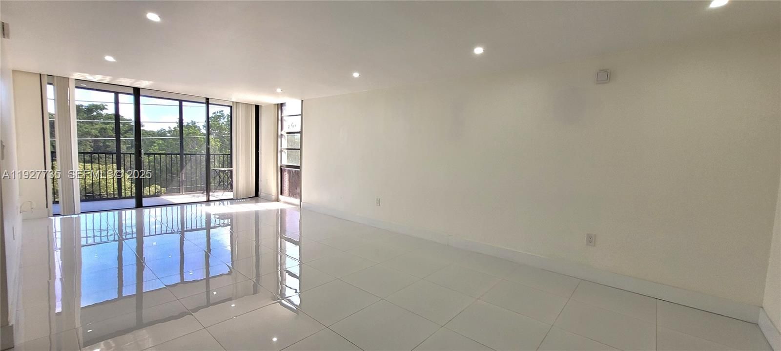 В аренду: $2,500 (2 спален, 2 ванн, 1148 Квадратных фут)