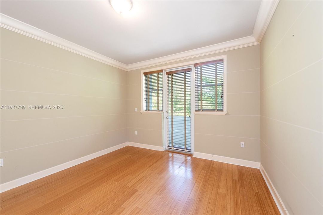 For Sale: $1,150,000 (3 beds, 2 baths, 2010 Square Feet)