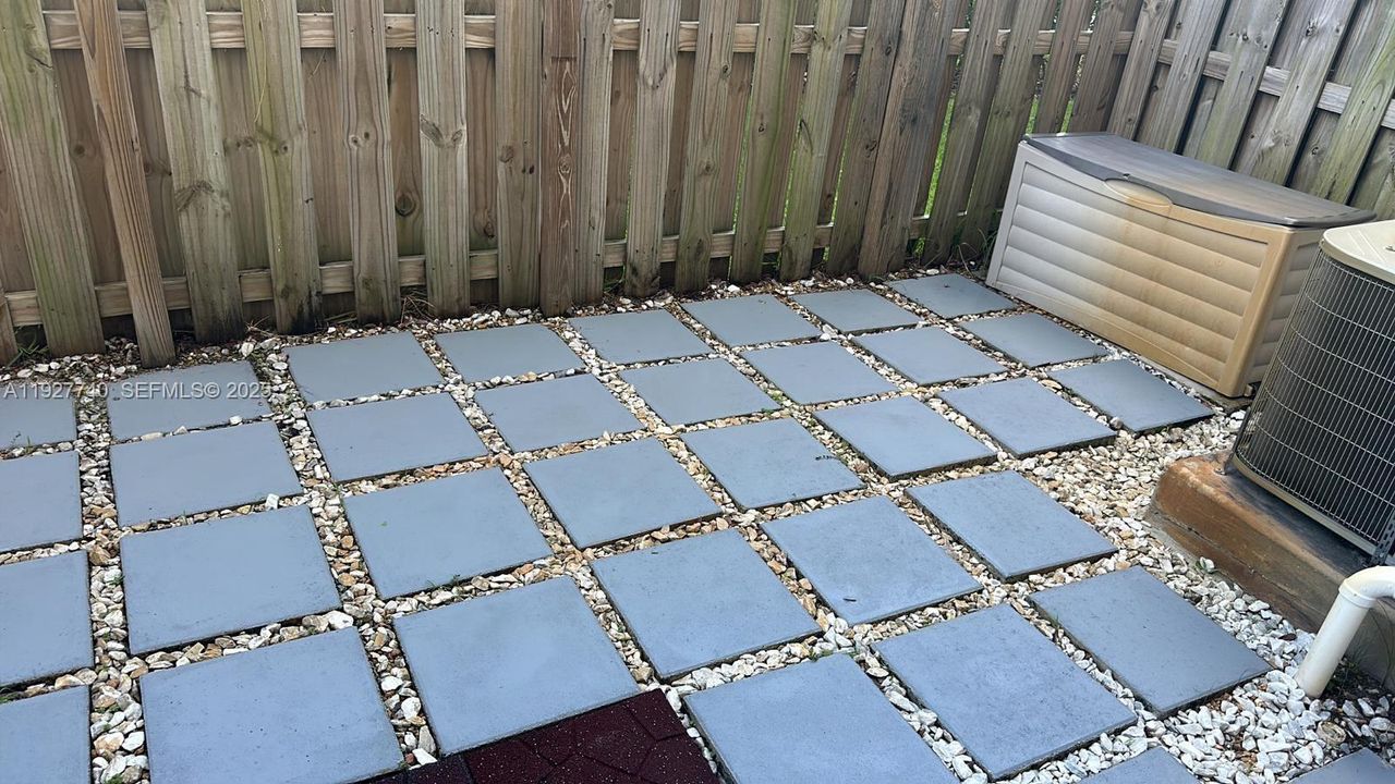 En Renta: $3,350 (3 camas, 2 baños, 1425 Pies cuadrados)