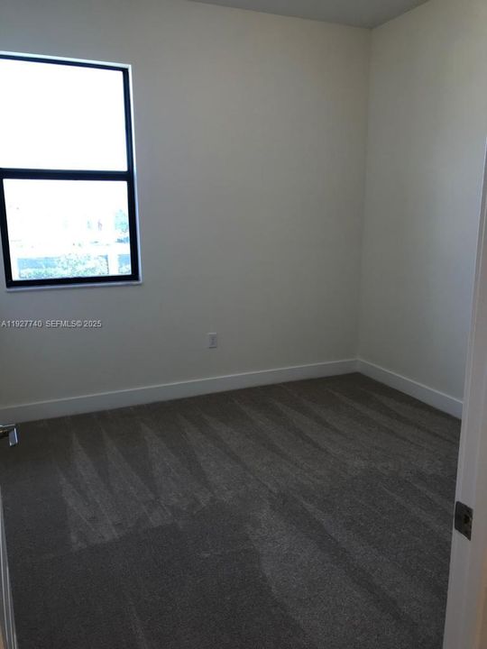 En Renta: $3,350 (3 camas, 2 baños, 1425 Pies cuadrados)