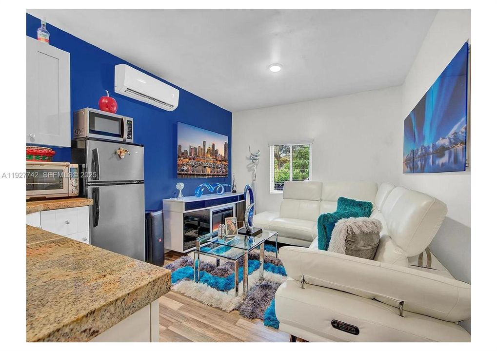 待售: $960,000 (0 贝兹, 0 浴室, 1897 平方英尺)