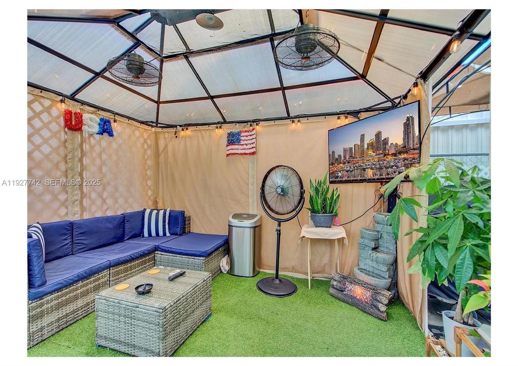 待售: $960,000 (0 贝兹, 0 浴室, 1897 平方英尺)