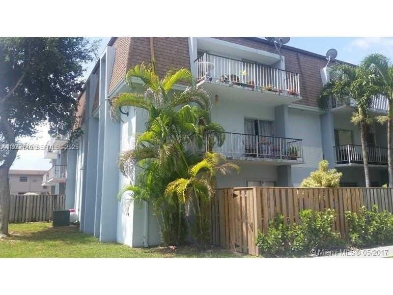 В аренду: $2,450 (2 спален, 1 ванн, 826 Квадратных фут)