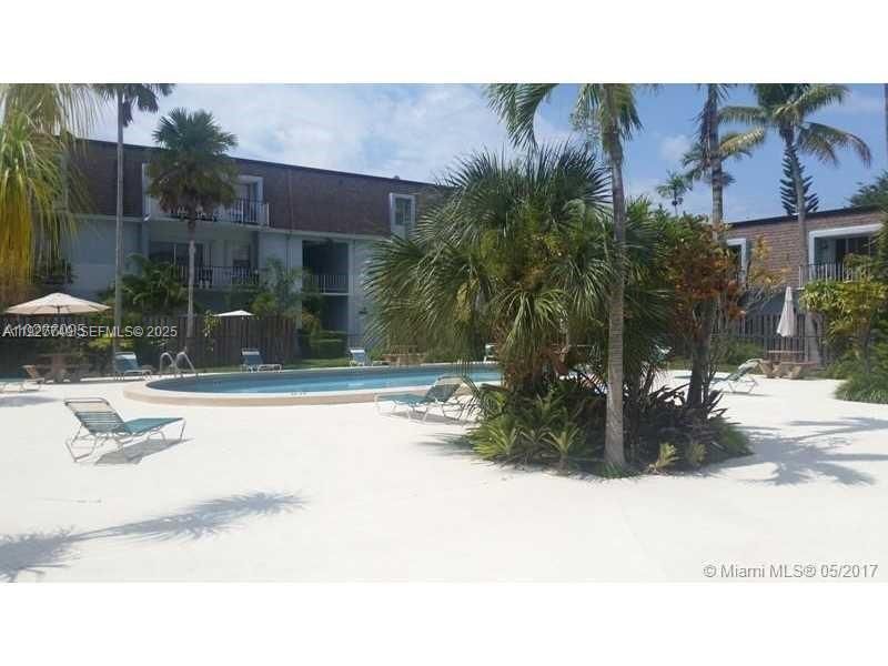 В аренду: $2,450 (2 спален, 1 ванн, 826 Квадратных фут)