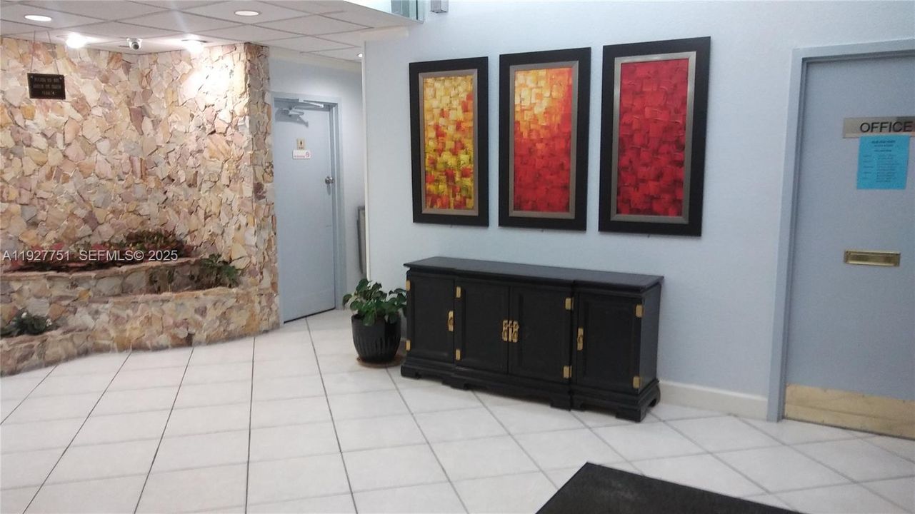 На продажу: $180,000 (2 спален, 2 ванн, 0 Квадратных фут)