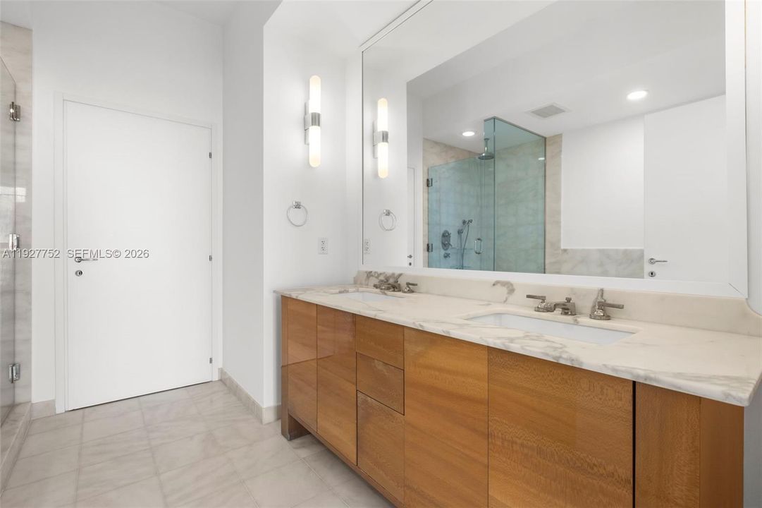 For Rent: $18,000 (2 beds, 2 baths, 1443 Square Feet)