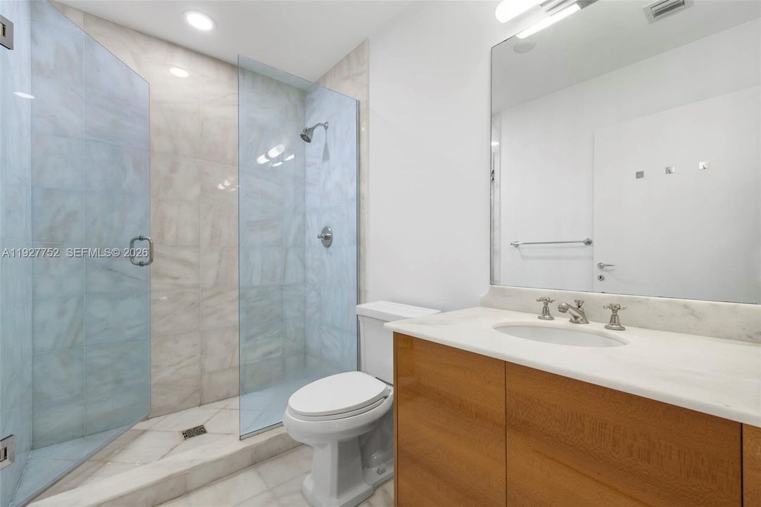 For Rent: $18,000 (2 beds, 2 baths, 1443 Square Feet)