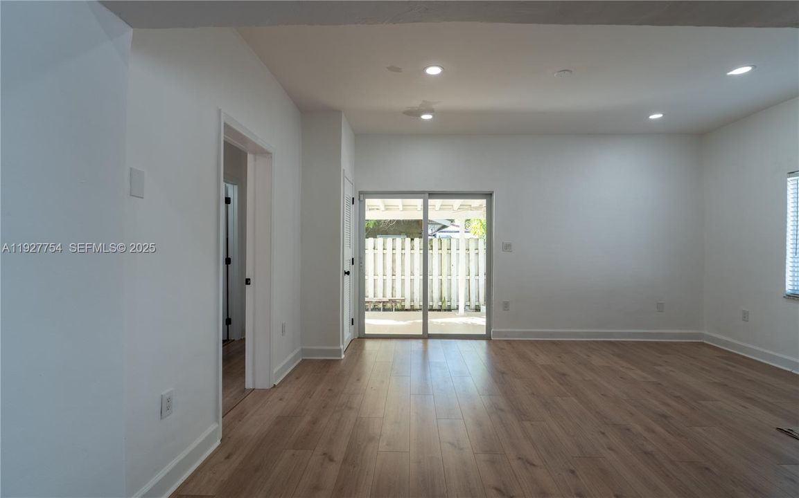 En Renta: $6,000 (3 camas, 2 baños, 1688 Pies cuadrados)